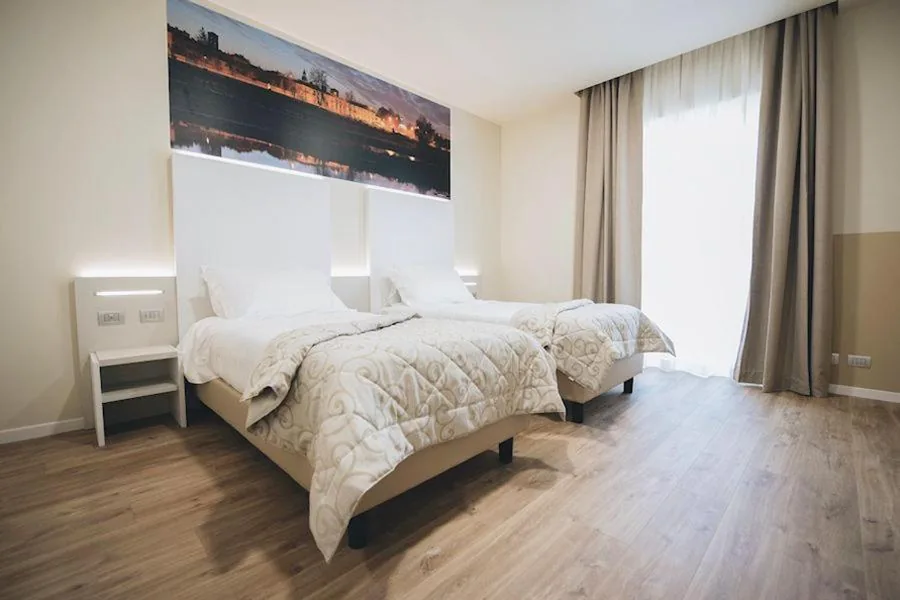 Standard Double Room/Twin Room — Cascina Speranza Hotel