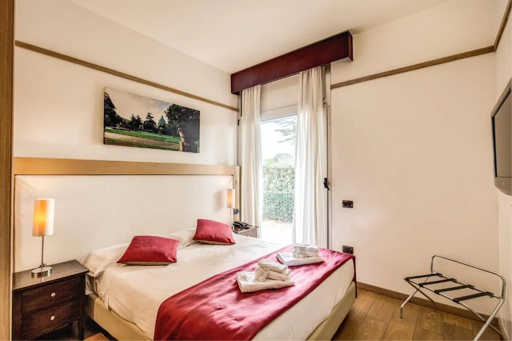 Standard Double/Twin Room — Ginevra Palace Hotel