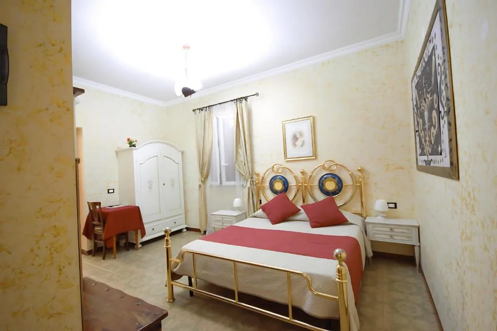 Camera Standard Matrimoniale/Doppia con Letti Singoli — Hotel Alexis