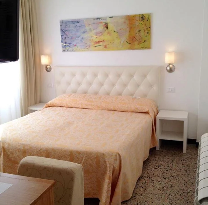 Standard Double/Twin Room — Hotel Mainè