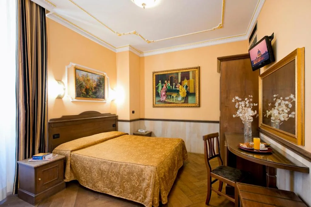 Camera Standard Matrimoniale/Doppia con Letti Singoli — Hotel Marco Polo Rome
