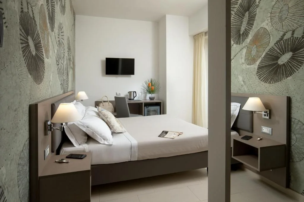 Standard Double/Twin Room with Balcony — Hotel Miramare