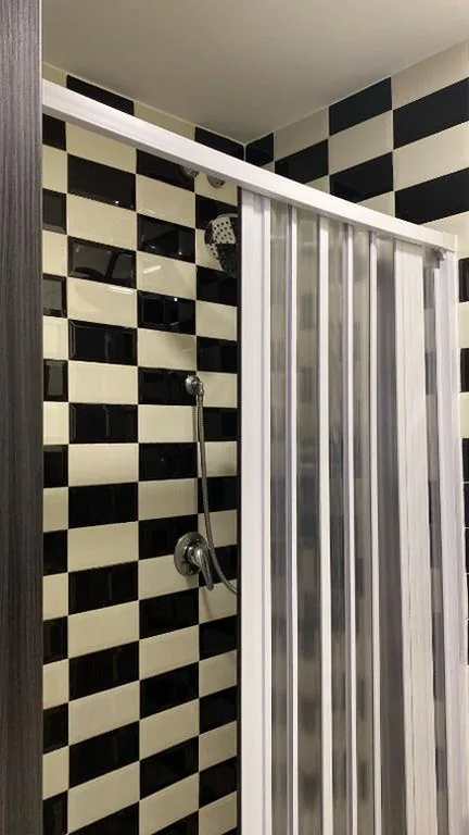 Standard Double/Twin Room with Balcony — Hotel Pyramid