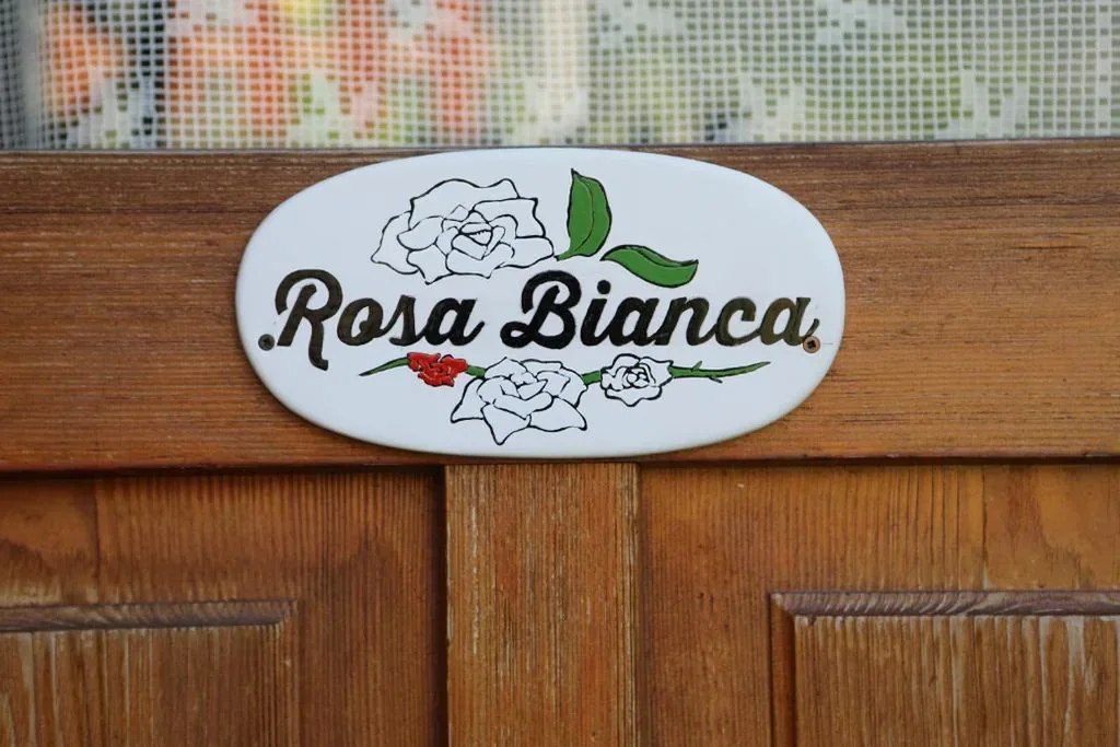 Standard Double/Twin Room with Garden View — Le Rosier B&B e Appartamento
