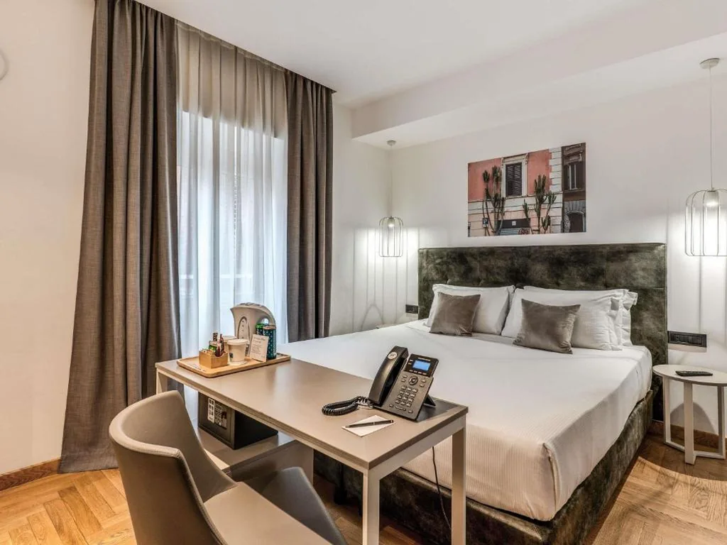 Camera Standard Matrimoniale/Doppia con Letti Singoli — Mercure Roma Centro Termini