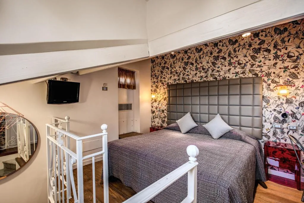 Standard Double/Twin Room - Attic — Parlamento Boutique Hotel