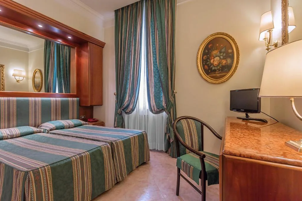 Camera Standard Matrimoniale/Doppia con Letti Singoli — Raeli Hotel Lazio