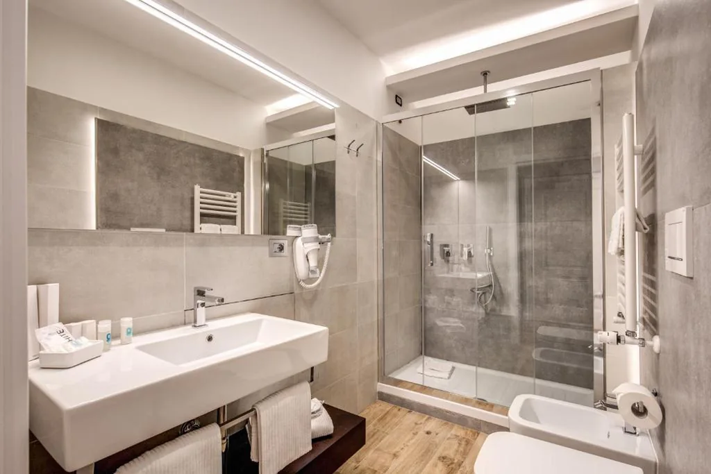 Camera Standard Matrimoniale/Doppia con Letti Singoli — The Liberty Boutique Hotel