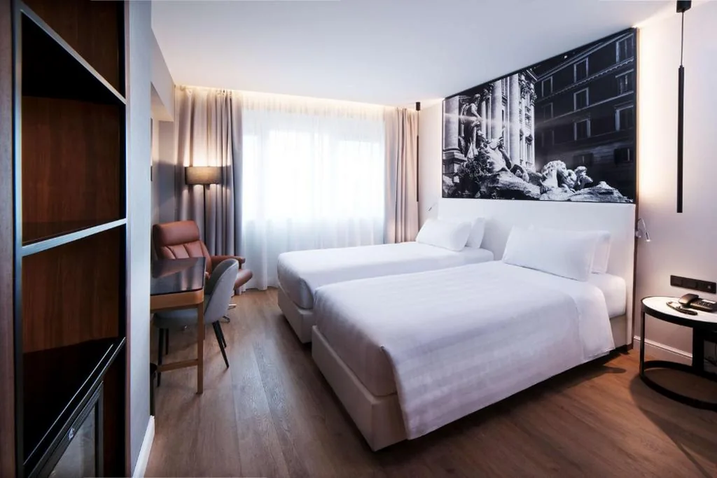 Camera Standard — Radisson Blu GHR Rome