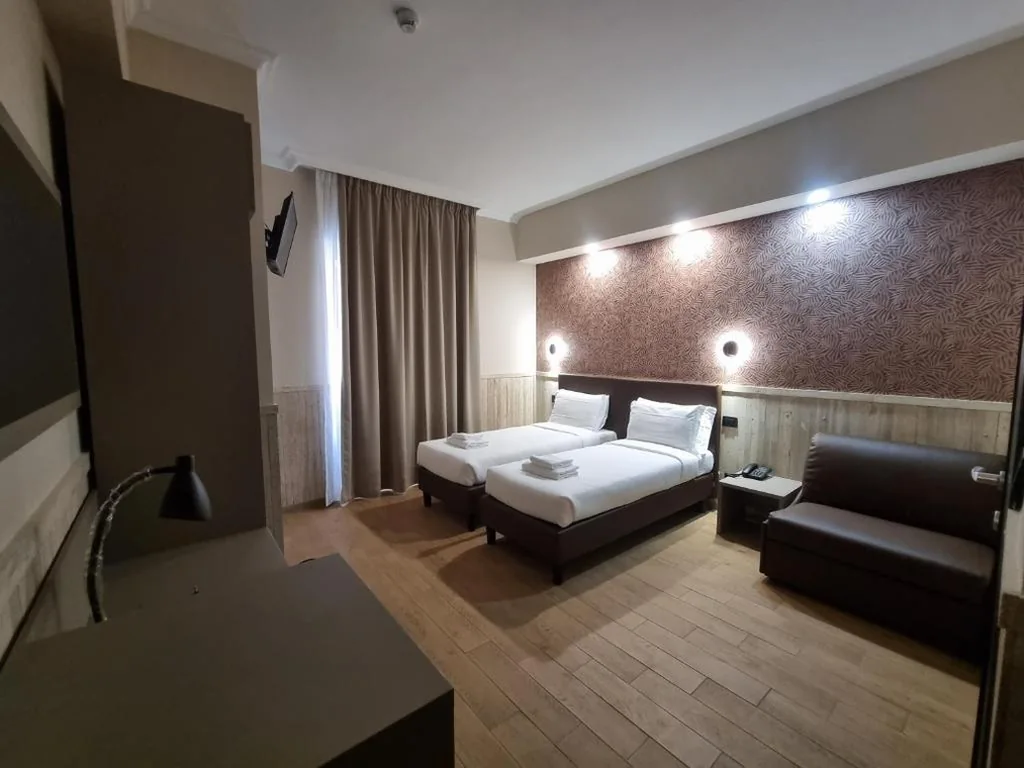 Superior Deluxe Double/Twin Room — Hotel Pyramid