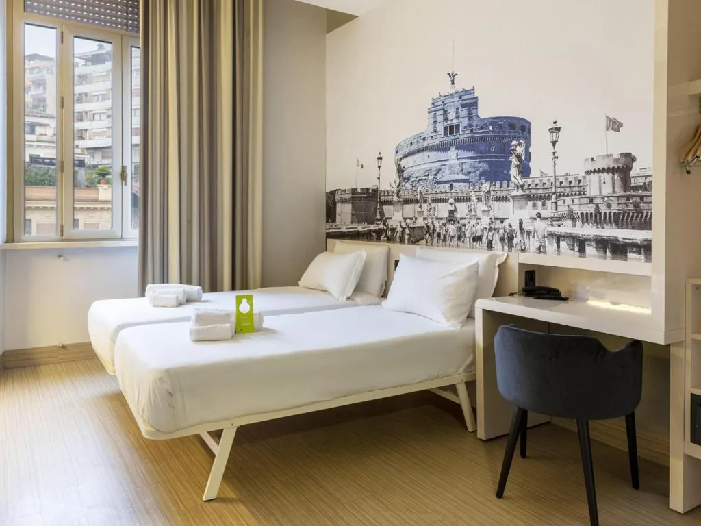 Camera Superior Doppia con Letti Singoli — B&B Hotel Roma Trastevere