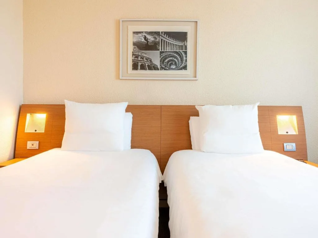 Camera Superior Doppia con Letti Singoli — Novotel Roma Est