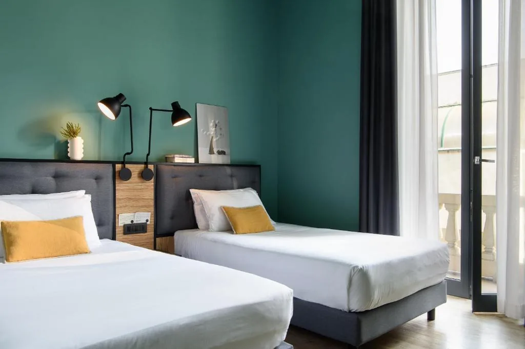 Camera Superior Doppia con Letti Singoli — The Poet Hotel