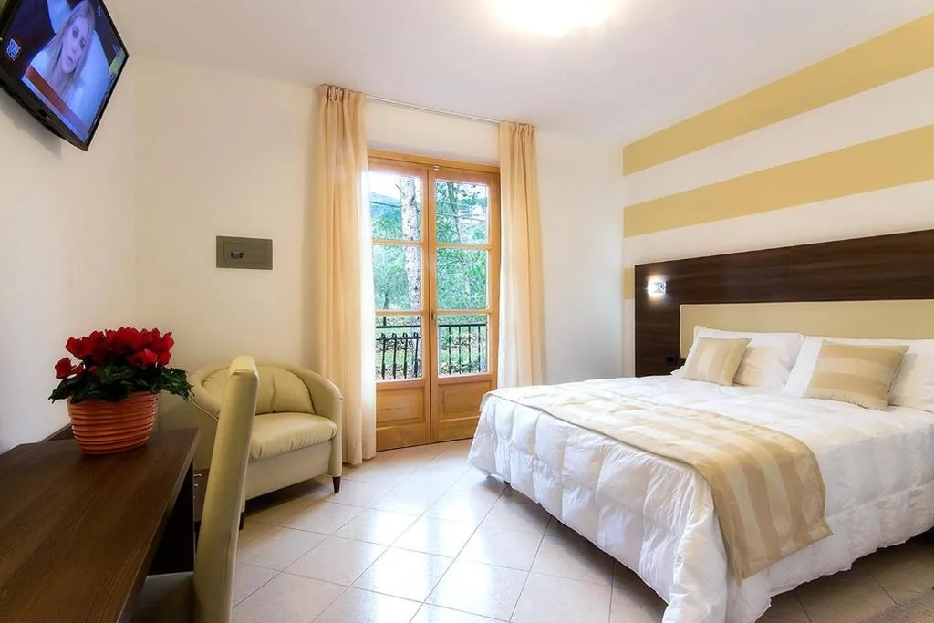 Camera Superior Matrimoniale/Doppia con Letti Singoli nella Dependance — Albergo Ristorante San Matteo