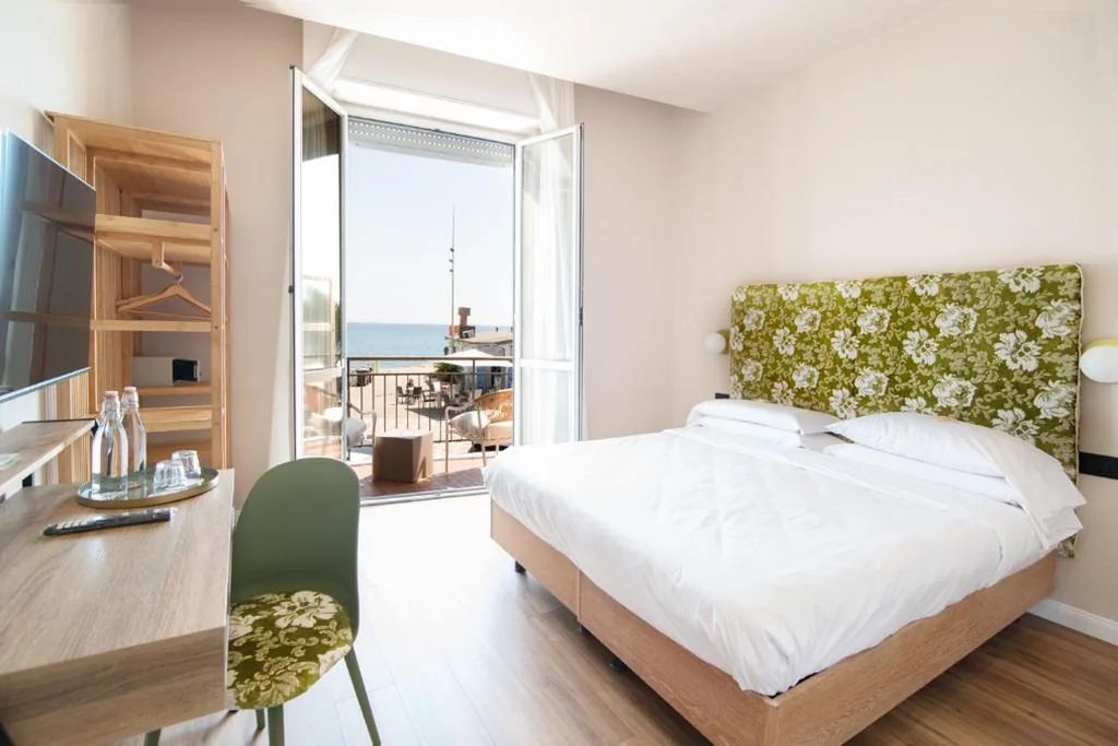 Camera Superior Matrimoniale/Doppia con Letti Singoli con Vista Mare — Albium Hotel