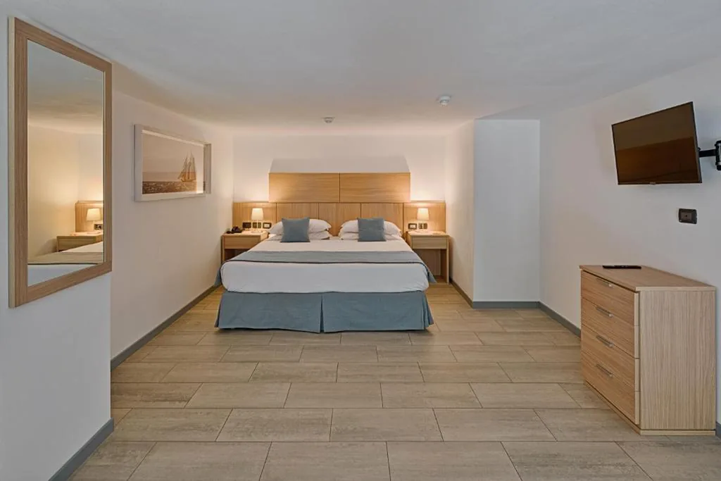 Superior Double/Twin Room — Aregai Marina Hotel & Residence