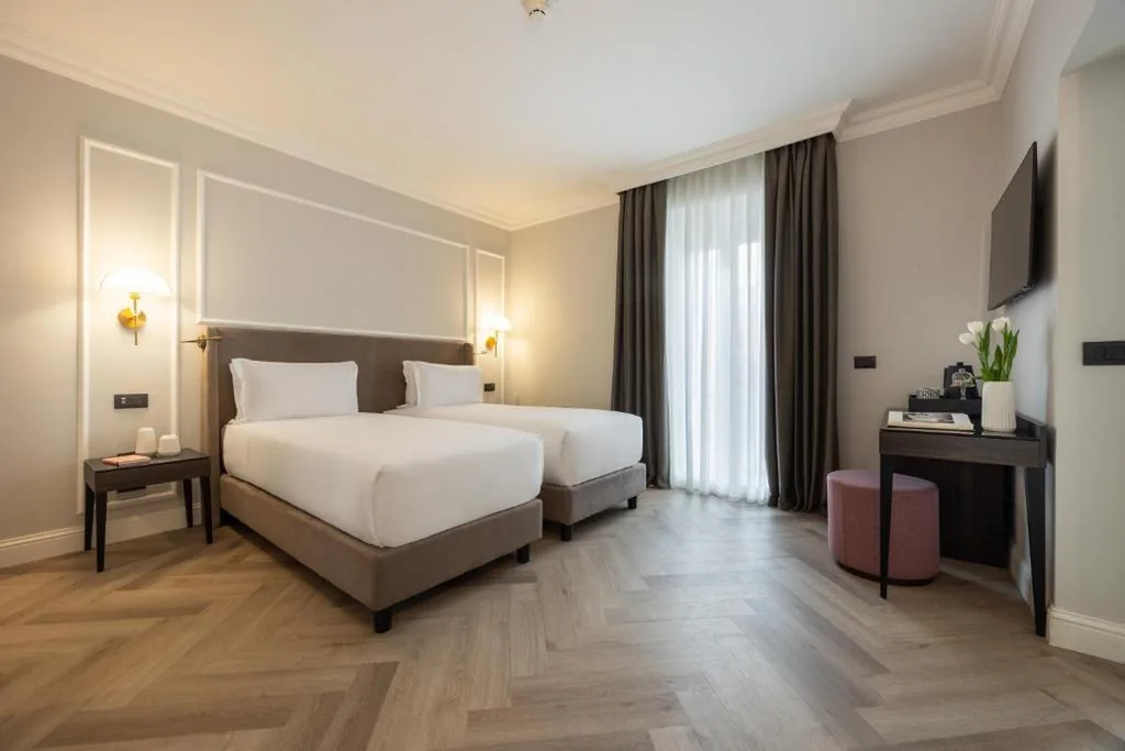 Camera Superior Matrimoniale/Doppia con Letti Singoli — BH Hotel