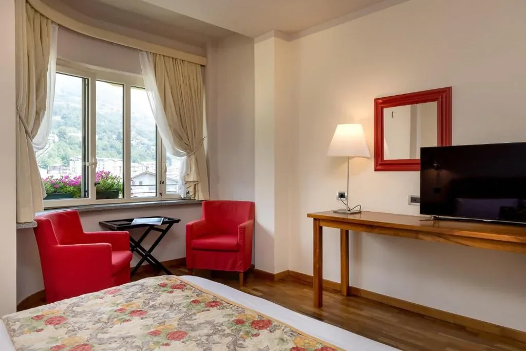 Camera Superior Matrimoniale/Doppia con Letti Singoli con Vista Montagna — Bijou Hotel