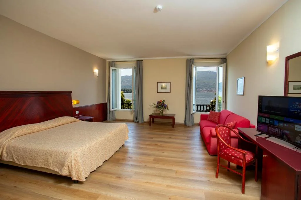 Camera Superior Matrimoniale/Doppia con Letti Singoli con Vista Lago — Europalace Hotel
