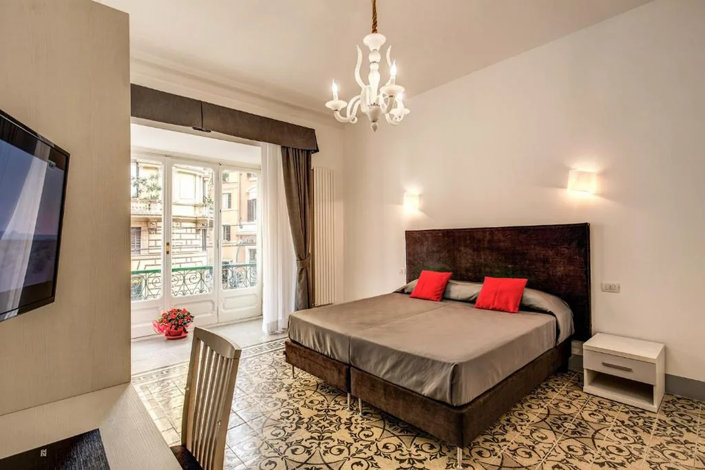 Superior Double/Twin Room with City View — Feronia Guest house