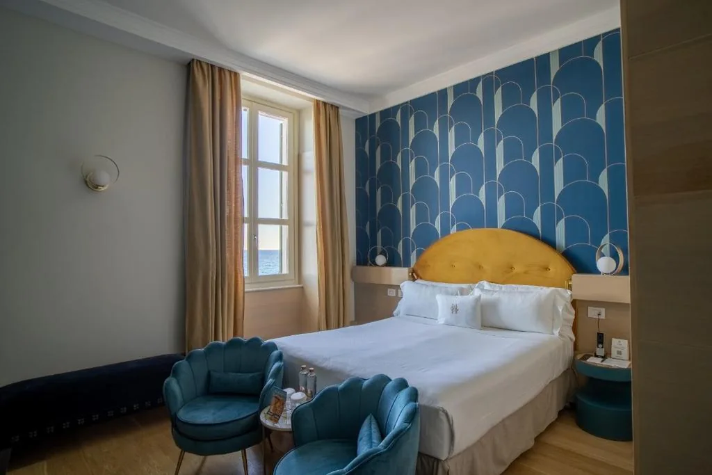 Camera Superior Matrimoniale/Doppia con Letti Singoli con Vista Mare — Grand Hotel Alassio Beach & Spa Resort – The Leading Hotels of the World