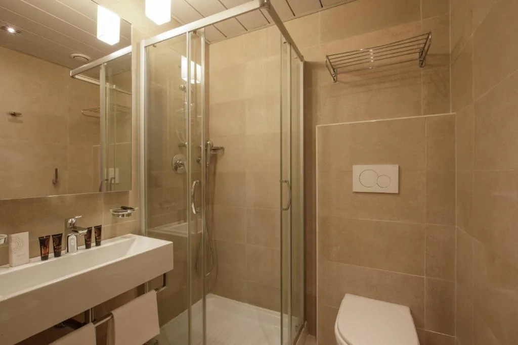 Camera Superior Matrimoniale/Doppia con Letti Singoli — Grand Hotel Fleming by OMNIA hotels