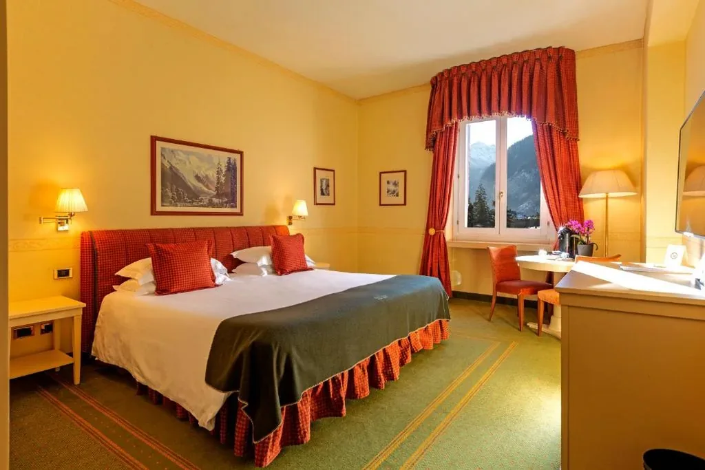 Camera Superior Matrimoniale/Doppia con Letti Singoli con Vista Montagna — Grand Hotel Royal E Golf