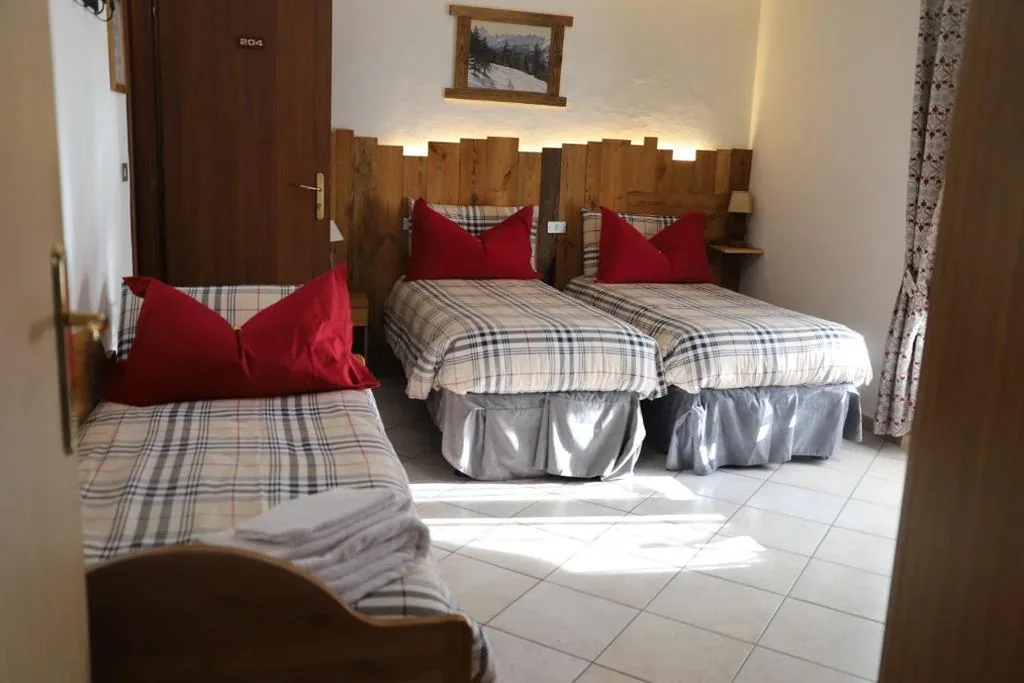 Superior Double/Twin Room — Hotel Bucaneve