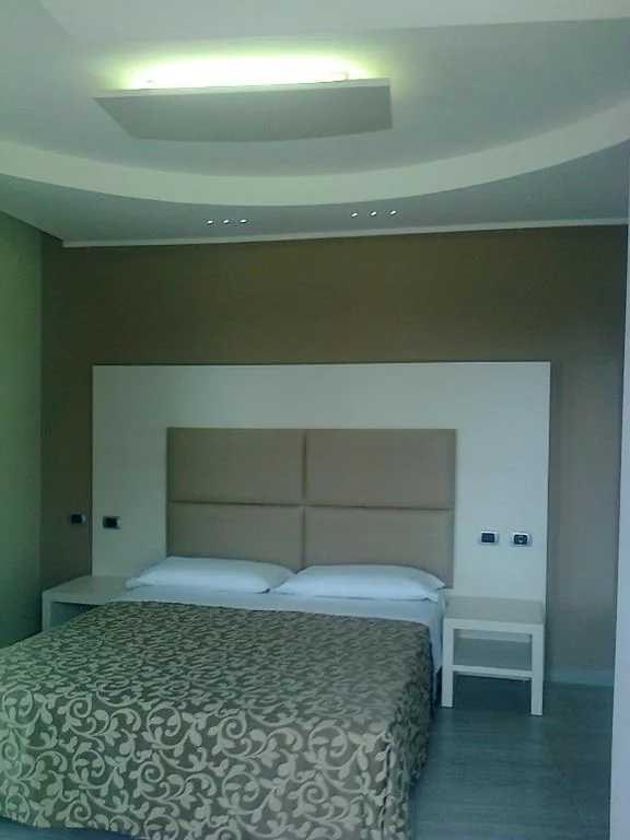 Superior Double/Twin Room with Sea View — Hotel L’Approdo