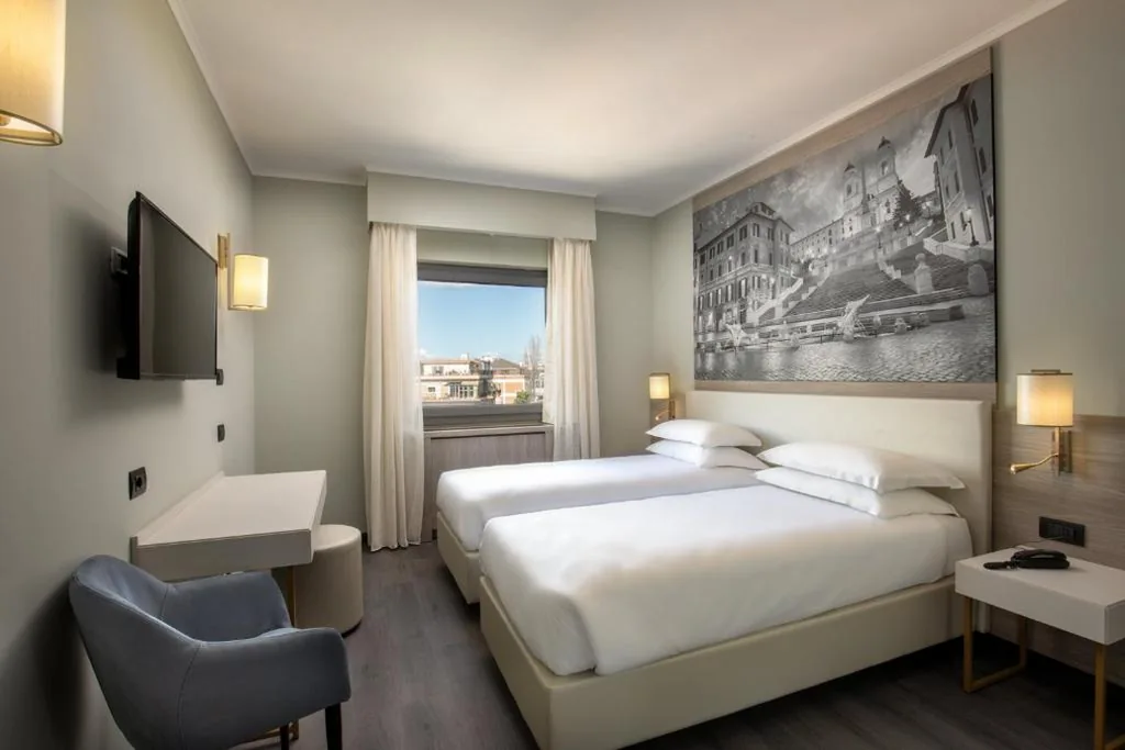 Camera Superior Matrimoniale/Doppia con Letti Singoli — Hotel Marc’Aurelio