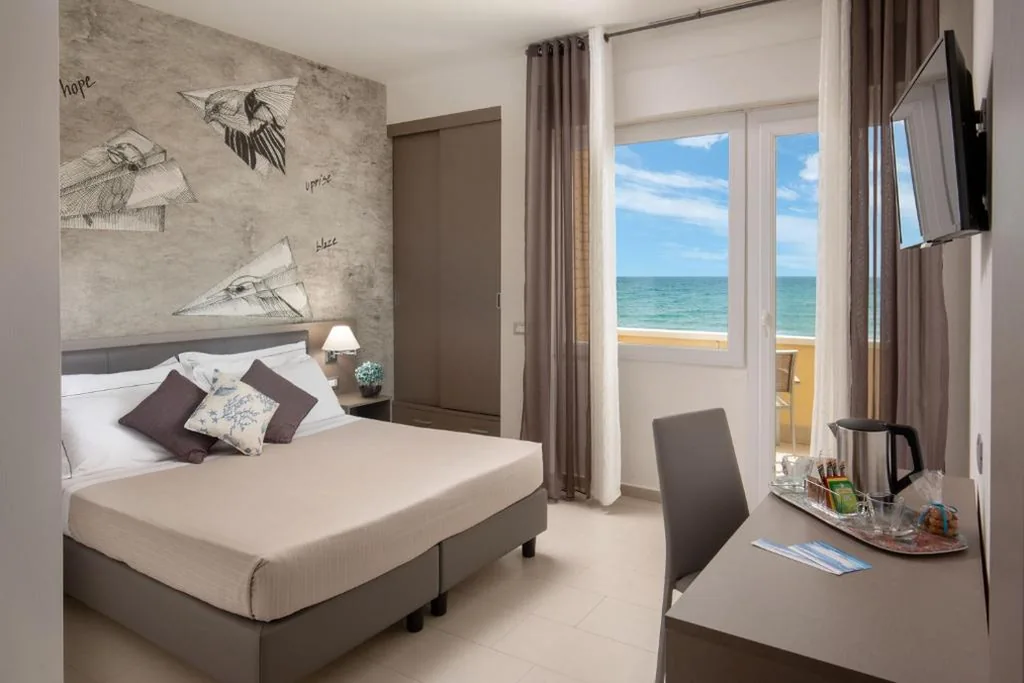 Superior Double/Twin Room — Hotel Miramare