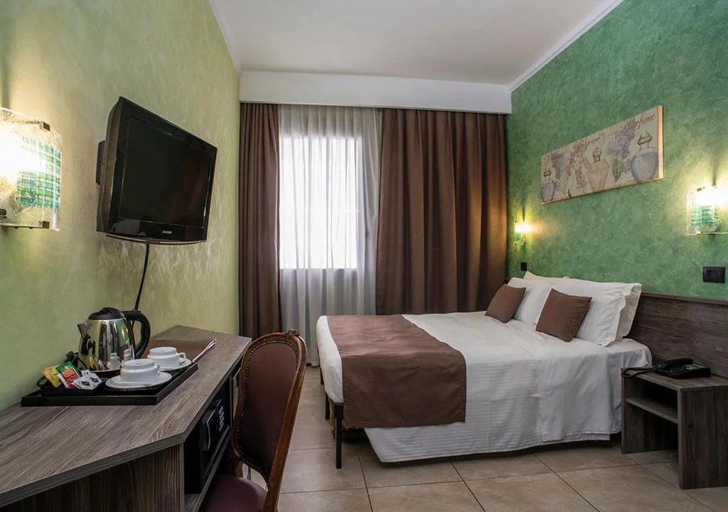 Superior Double/Twin Room — Hotel Plaza