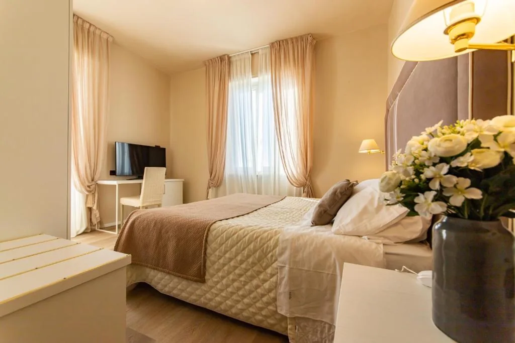 Superior Double/Twin Room with Balcony — Hotel Rosa Dei Venti