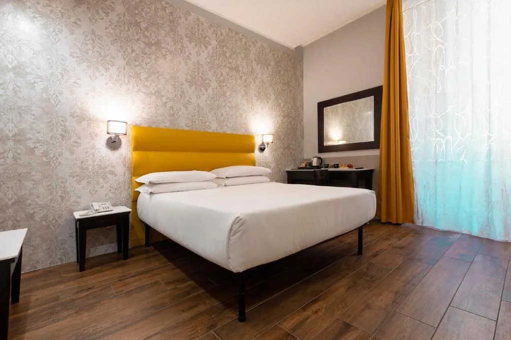 Camera Superior Matrimoniale/Doppia con Letti Singoli — Hotel Virgilio