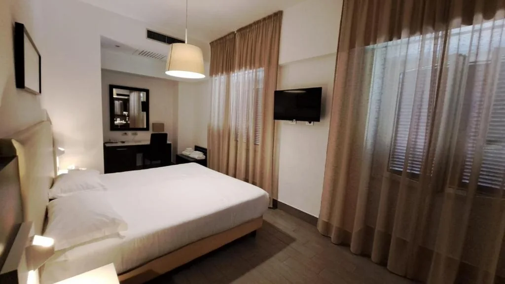 Camera Superior Matrimoniale/Doppia con Letti Singoli — LH Hotel Excel Roma Montemario