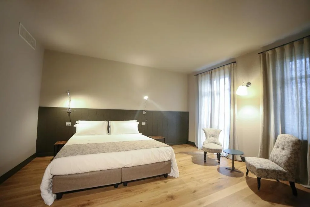 Camera Superior Matrimoniale/Doppia con Letti Singoli con Vista Lago — Locanda Ferro UNO, Golf Città di Asti
