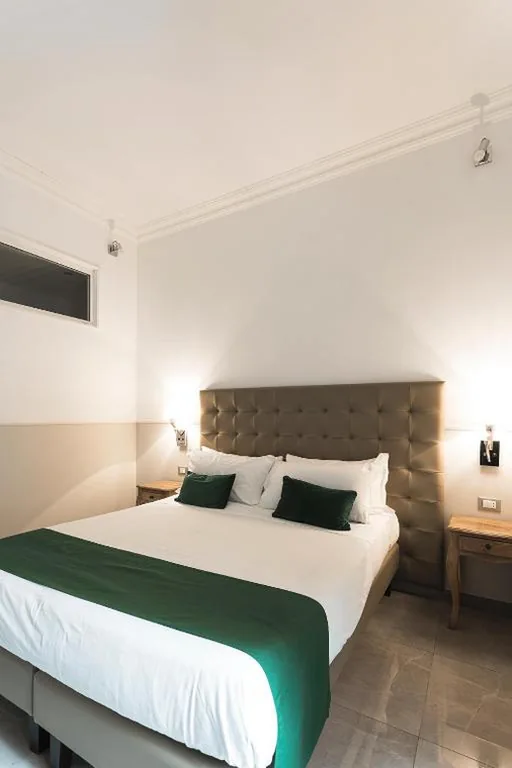 Camera Superior Matrimoniale/Doppia con Letti Singoli con Vista Città — Vaticano Luxury Guest House