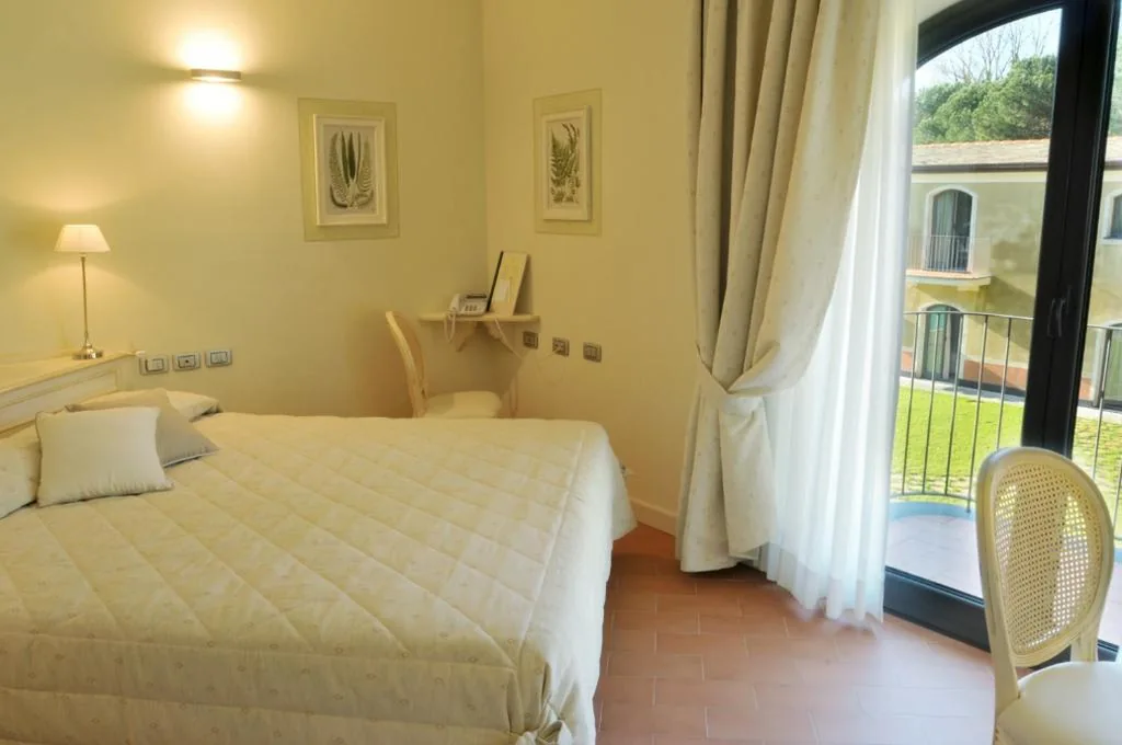 Camera Superior Matrimoniale/Doppia con Letti Singoli — Villa Agnese