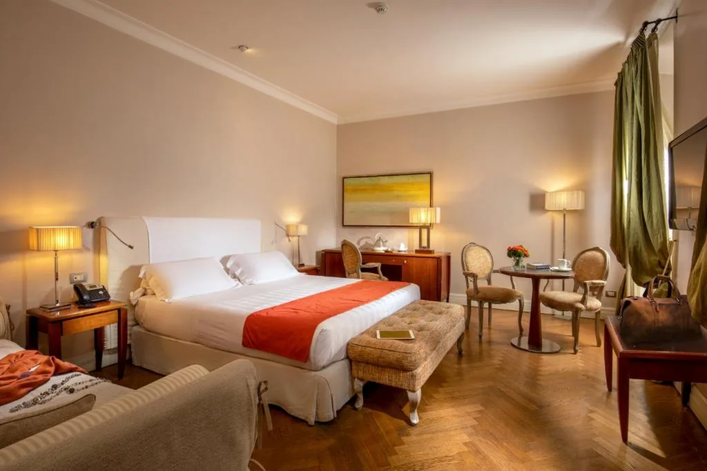 Camera Superior Matrimoniale/Doppia con Letti Singoli — Vivaldi Luxury Rooms