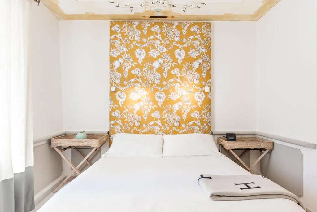 Superior Double or Twin Room with Partial Sea View — La Torretta Lodge