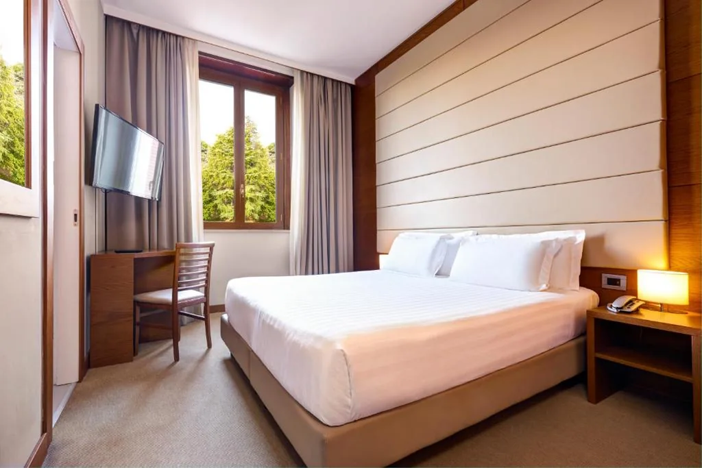 Superior Premium Room — Occidental Aurelia