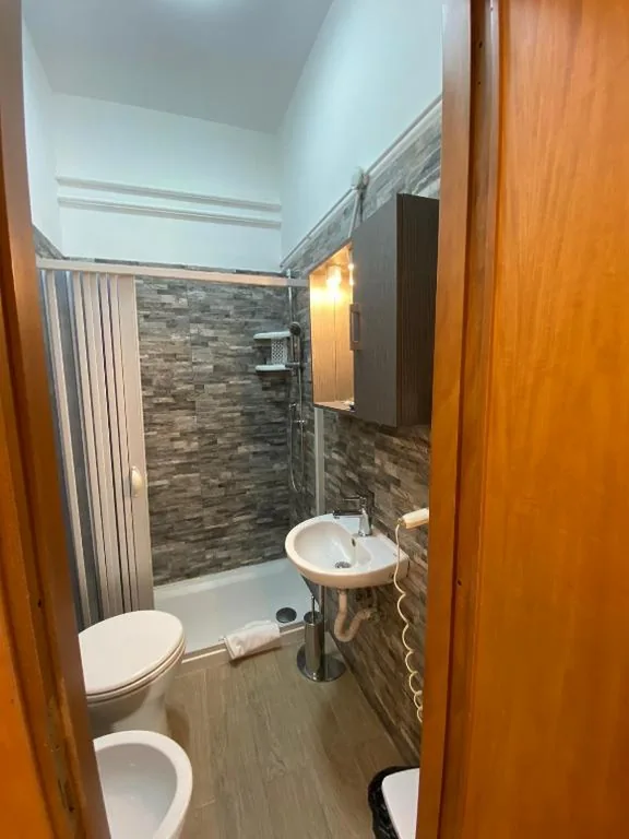 Triple Room — Albergo Athena