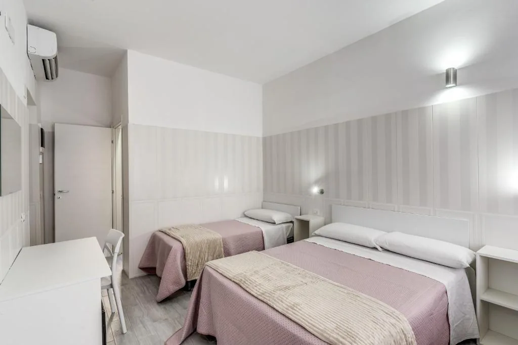 Triple Room — AltaDomus Roma