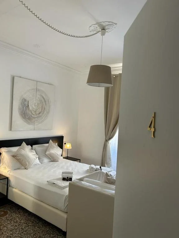 Camera Tripla Basic — Brignole Rooms