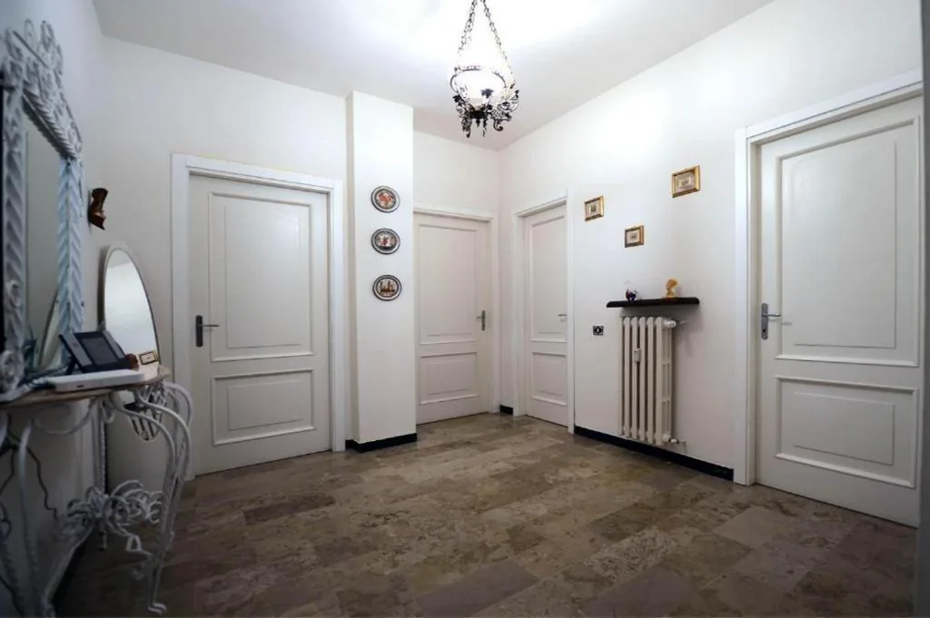 Camera Tripla Basic con Bagno in Comune — Bene Vagienna Holiday House