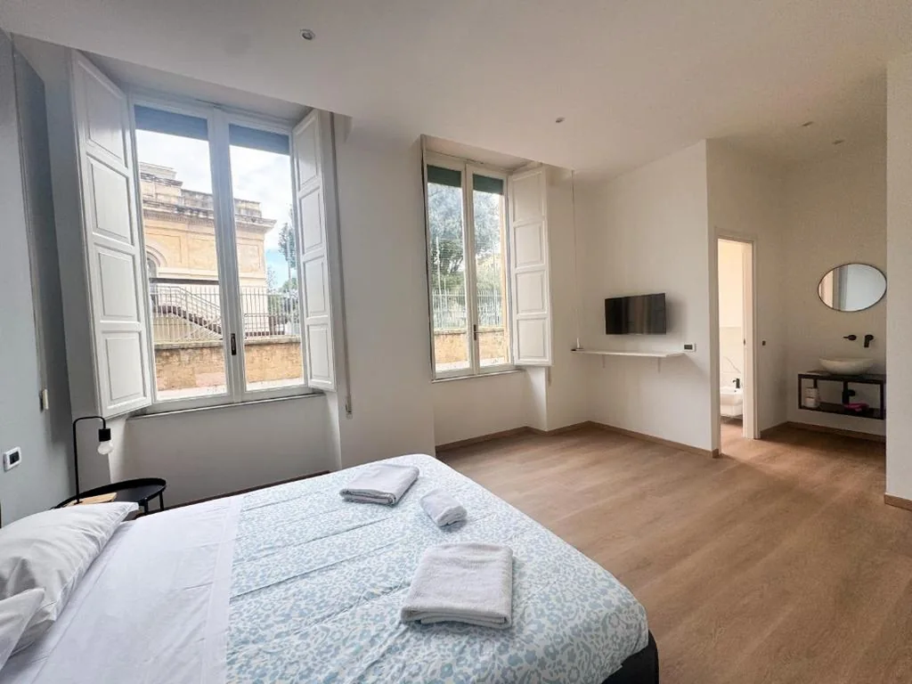 Basic Triple Room — Montezebio Boutique Rooms
