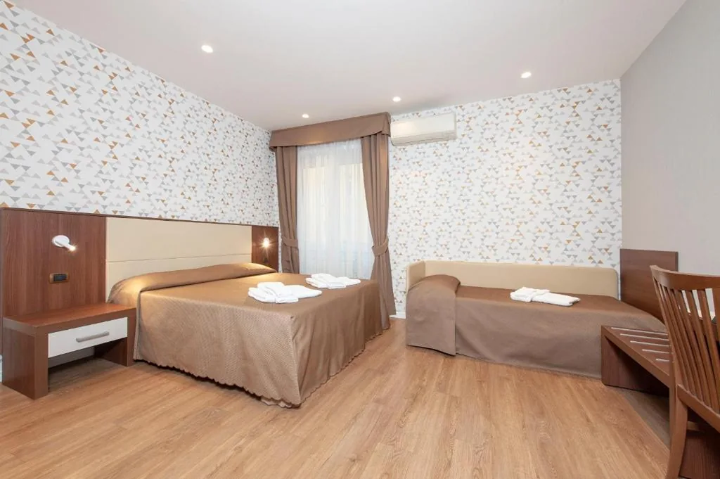 Triple Room — Bed & Breakfast Armonie Romane
