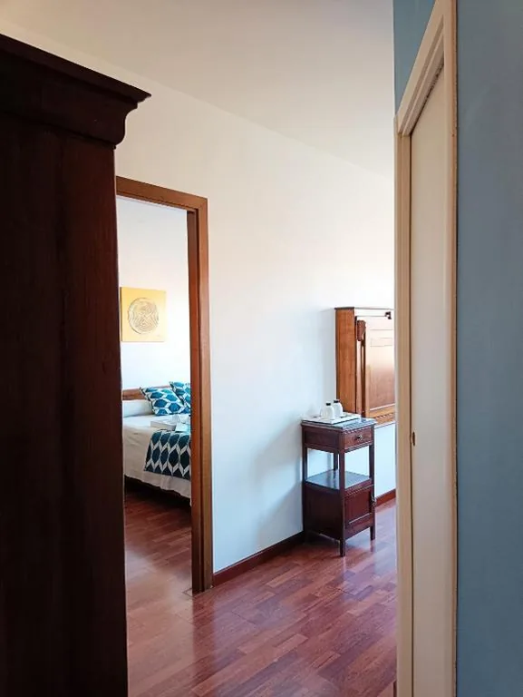 Triple Room — Benignicase