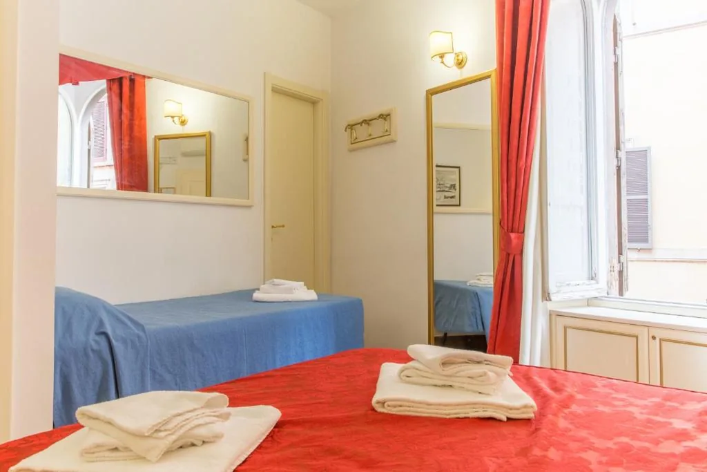 Triple Room — Best Suites Pantheon