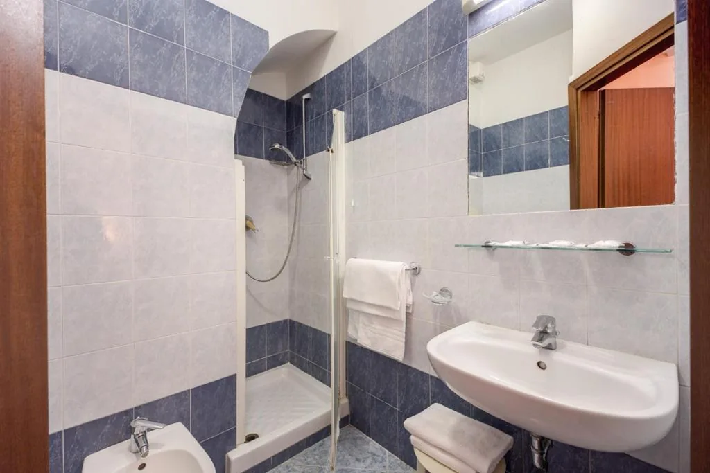 Triple Room — Buonarroti Home